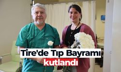 Başkan Duran adına karanfil dağıtıldı