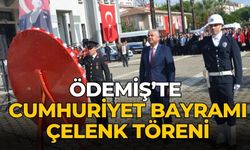 ÖDEMİŞ’TE CUMHURİYET BAYRAMI ÇELENK TÖRENİ