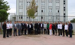 Ödemiş Ayhan Kökmen Fen Lisesinde Anlamlı Program "Toprak ve Cumhuriyet Çınarı"