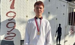Ödemiş İlkkurşun MTAL öğrencisi Mehmet Gürlek Güreşte İl Birincisi oldu