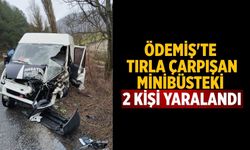 Ödemiş'te tırla çarpışan minibüsteki 2 kişi yaralandı