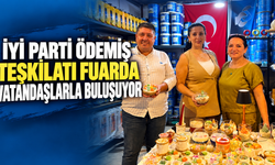 İYİ PARTİ ÖDEMİŞ TEŞKİLATI FUARDA VATANDAŞLARLA BULUŞUYOR