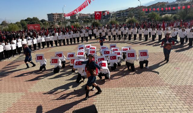 CUMHURİYET BAYRAMI TİRE’DE COŞKUYLA KUTLANDI