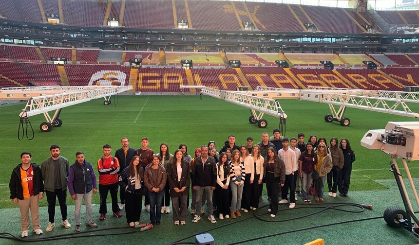 EÜ Bayındır MYO öğrencileri Rams Park Stadı’nın zeminini inceledi